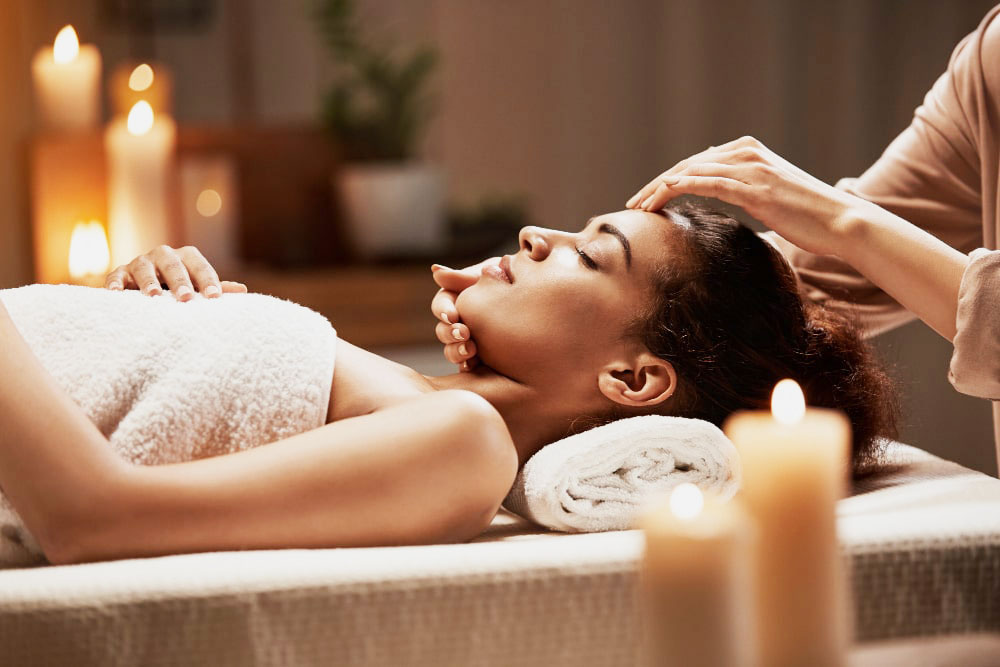 Relax with Niz Massage and complimentary therapist